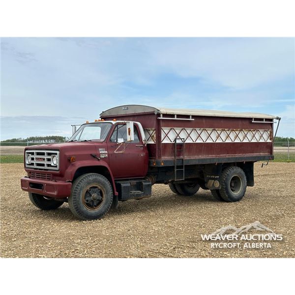 1979 GMC 7000 S/A GRAIN TRUCK