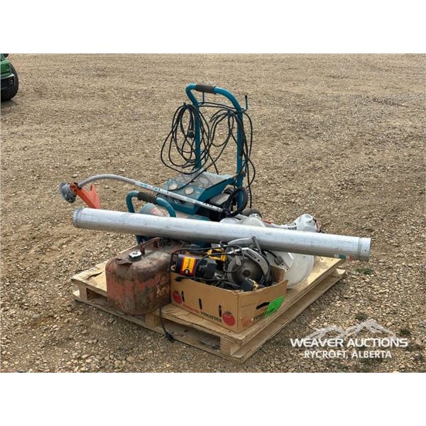5.2 GALLON MAKITA AIR COMPRESSOR W/POWER TOOLS