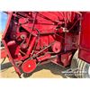 Image 18 : CASE IH 8450 ROUND BALER