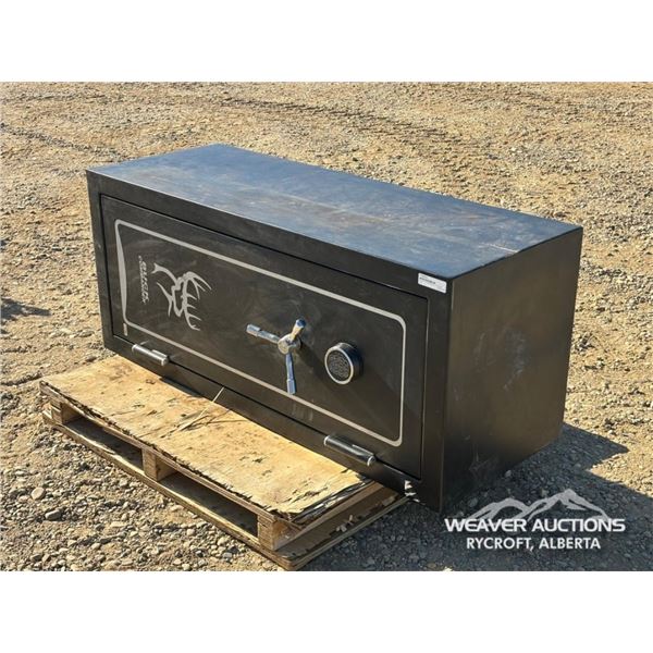 BLACK BUCK COMMANDER 12 GUN SAFE