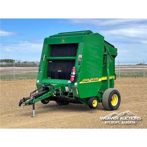 2005 JOHN DEERE 567 ROUND BALER