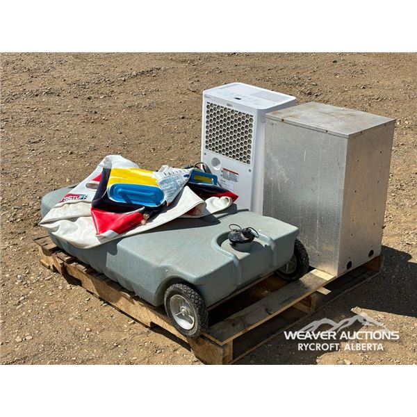 HOME & OUTDOOR ACCESSORIES