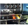 Image 21 : 2015 KENWORTH T800 T/A DUMP TRUCK