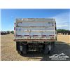 Image 50 : 2015 KENWORTH T800 T/A DUMP TRUCK