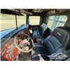 Image 11 : 2018 WESTERN STAR 4900SA TRI DRIVE LOG TRUCK