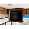 Image 17 : 1999 MONACO DYNASTY 40 FT. S/A MOTORHOME