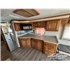 Image 24 : 1999 MONACO DYNASTY 40 FT. S/A MOTORHOME