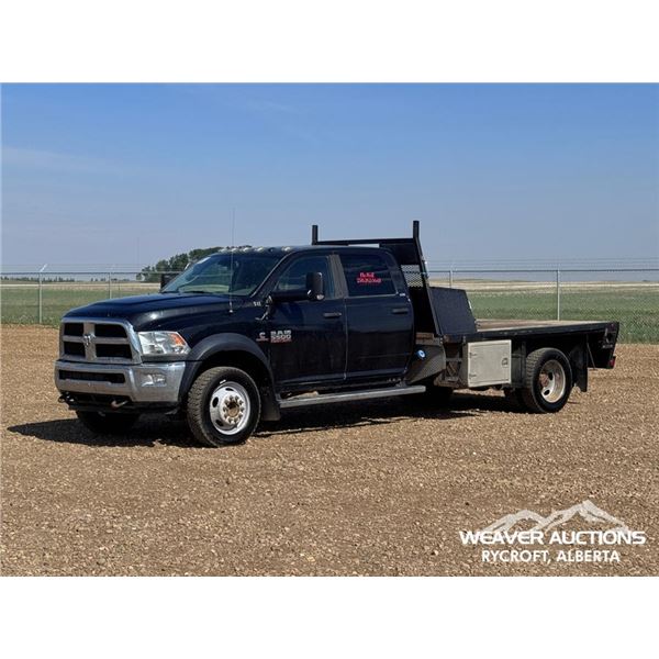 2015 DODGE 5500HD CREW CAB DUALLY FLATBED TRUCK