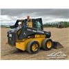 Image 3 : 2017 JOHN DEERE 330G 2-SPEED SKID STEER LOADER