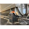Image 28 : 2014 CENTER LINE R-WAY TRIDEM SIDE DUMP TRAILER *updated CVIC Inspection