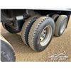 Image 31 : 2014 CENTER LINE R-WAY TRIDEM SIDE DUMP TRAILER *updated CVIC Inspection