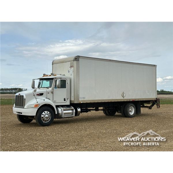 2013 PETERBILT PB337 26 FT S/A VAN TRUCK