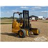Image 2 : 2002 SELLICK TMF-55 3X3 TRUCK MOUNTED FORKLIFT