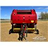Image 7 : 2016 NEW HOLLAND 560 ROLL-BELT ROUND BALER