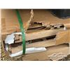 Image 6 : 4 PERSON HEMLOCK SAUNA