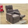 Image 2 : (2) CLOTH CHAIRS