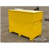 Image 3 : METAL TOOL BOX