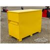 Image 4 : METAL TOOL BOX