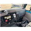 Image 9 : 2000 INTERNATIONAL 8100 T/A  ACID PRESSURE TRUCK