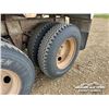 Image 13 : 2001 DOEPKER 36 FT. T/A GRAIN TRAILER