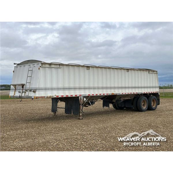2001 DOEPKER 36 FT. T/A GRAIN TRAILER