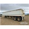 Image 4 : 2001 DOEPKER 36 FT. T/A GRAIN TRAILER
