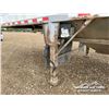 Image 9 : 2001 DOEPKER 36 FT. T/A GRAIN TRAILER