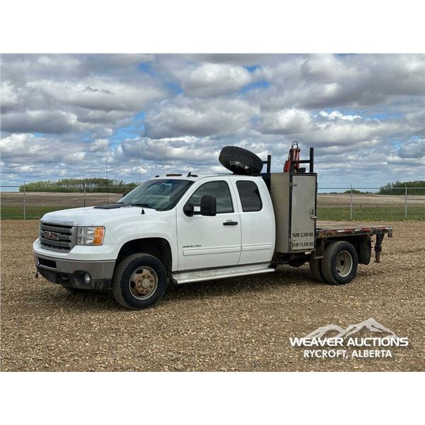 2013 GMC SIERRA 3500 EXTENDED CAB BOOM TRUCK