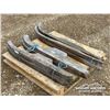 Image 1 : SLEIGH RUNNERS