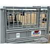 Image 7 : TOUGH RANCH CATTLE SQUEEZE