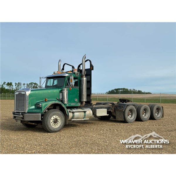 2007 FREIGHTLINER TRI DRIVE DAY CAB LOGGING TRUCK