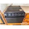 Image 13 : 2002 TOPAZ TRIPLE E T/A 5TH WHEEL TRAVEL TRAILER