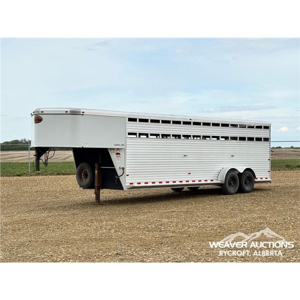 2009 SUNDOWNER SUNLITE 24 FT. LIVESTOCK TRAILER