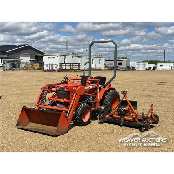 KUBOTA 7100 MFWD TRACTOR C/W 5 FT BLADE & MOWER