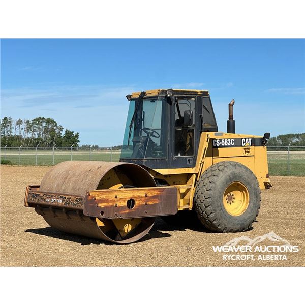 1995 CAT CS-563C SMOOTH DRUM COMPACTOR