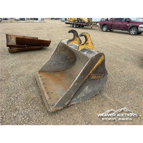 BRANDT 66 IN. EXCAVATOR Q/C CLEAN OUT BUCKET