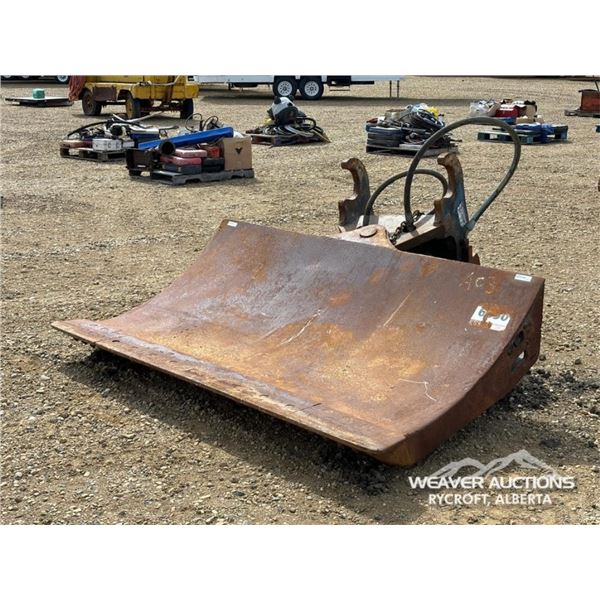 88 IN. HYDRAULIC TILTING EXCAVATOR CHUCK BLADE