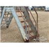 Image 6 : ALUMINUM WALK OVER STAIRS