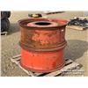 Image 2 : TRACTOR RIMS