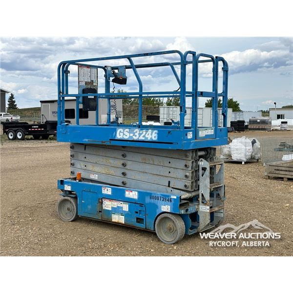 2015 GENIE GS3246 SCISSOR LIFT