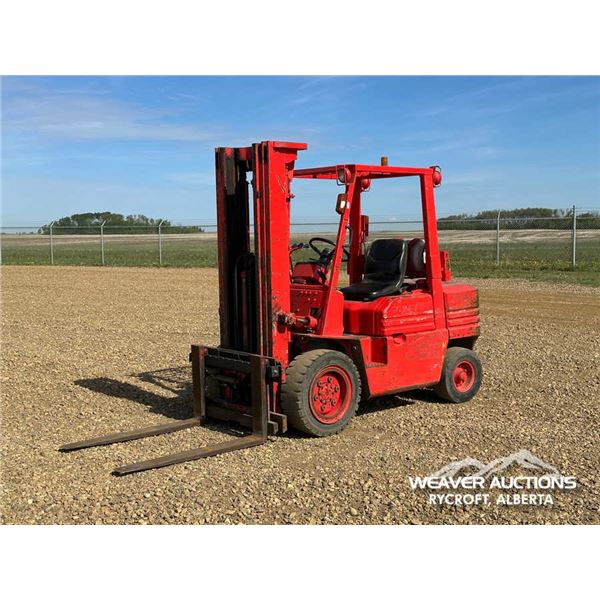 TOYOTA 02-5FG30 FORK LIFT