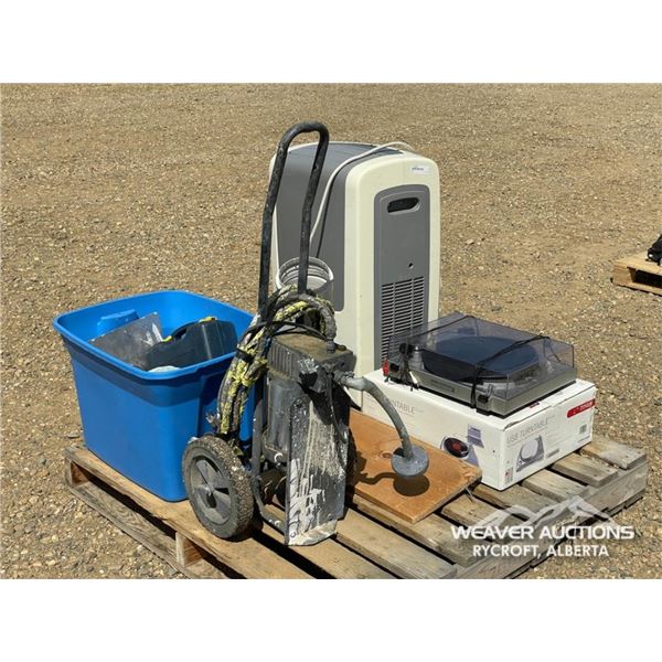 AIR CONDITIONER W/MISC HOUSEHOLD ITEMS