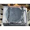 Image 5 : AIR CONDITIONER W/MISC HOUSEHOLD ITEMS