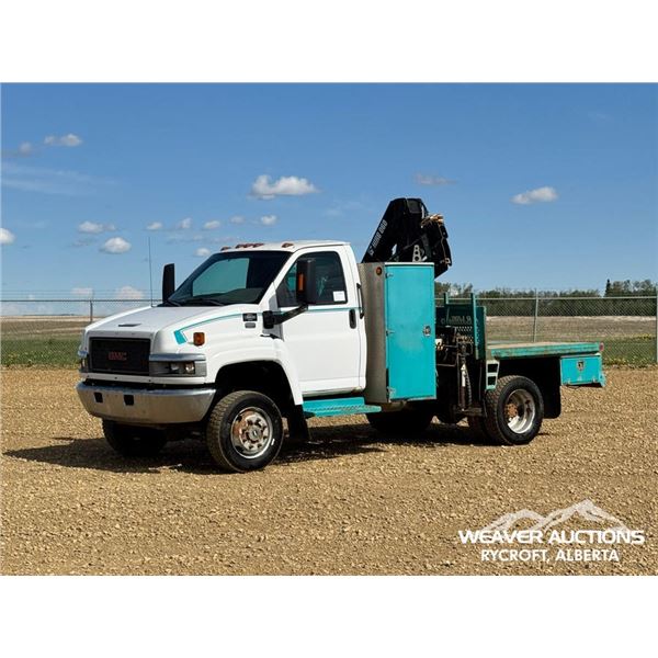 2005 GMC C5500 S/A BOOM TRUCK