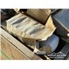 Image 8 : PALLET OF MISC FILTERS & PARTS
