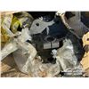 Image 7 : MISC VEHICLE PARTS