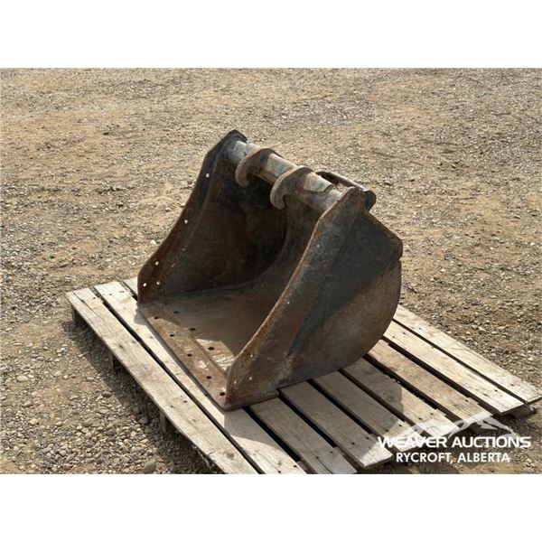 BOBCAT 30 IN. CLEAN OUT BUCKET