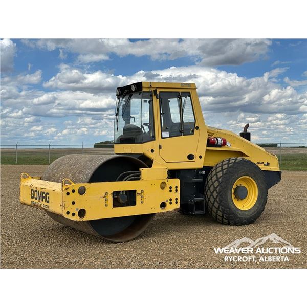 2012 BOMAG BW211D-40 SMOOTH DRUM COMPACTOR