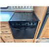 Image 11 : 2014 TERRY 25 FT. PULL BEHIND T/A TRAVEL TRAILER