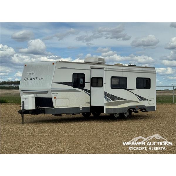 2014 TERRY 25 FT. PULL BEHIND T/A TRAVEL TRAILER